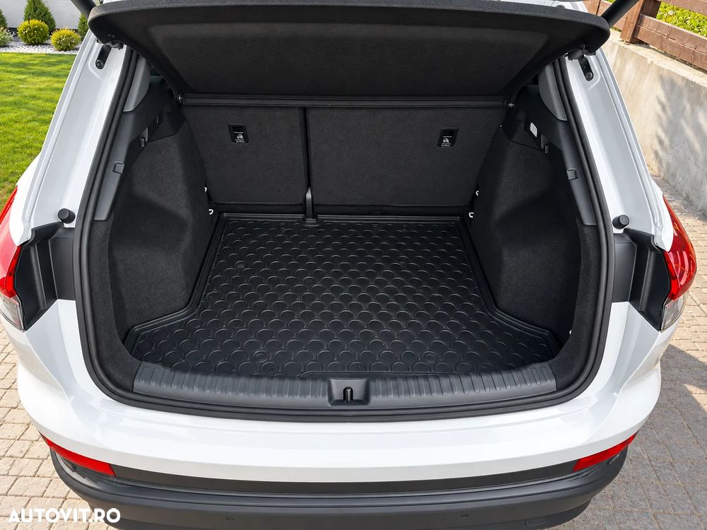 Audi Q4 e-tron 45 quattro - 14