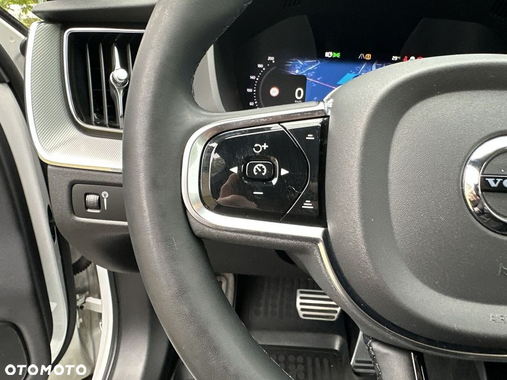 Volvo XC 60 B4 B Inscription - 16