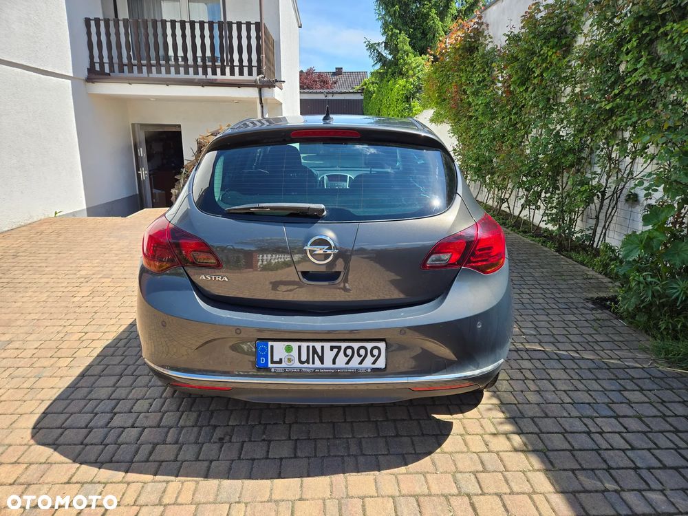 Opel Astra 1.4 Turbo Exklusiv - 3