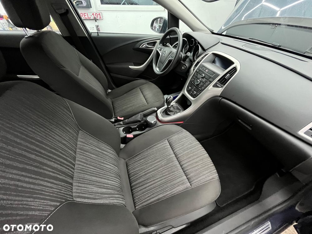 Opel Astra - 20