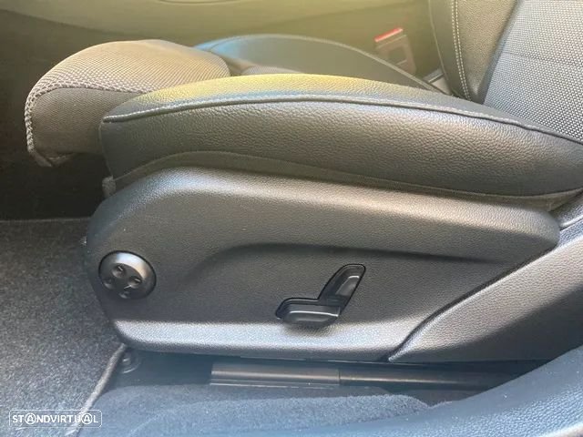 Mercedes-Benz E 300 de Avantgarde - 30