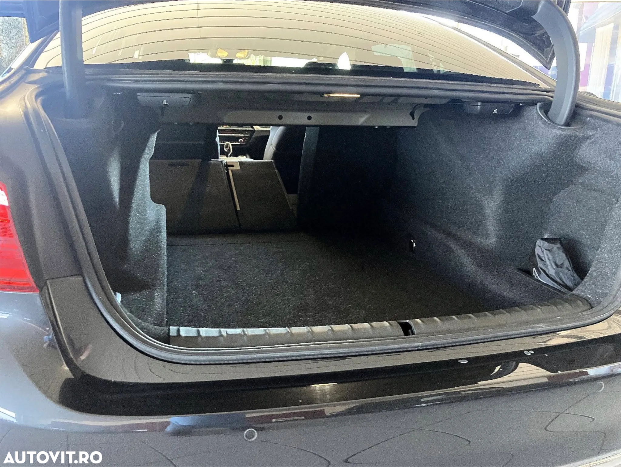 BMW Seria 5 520d AT - 11