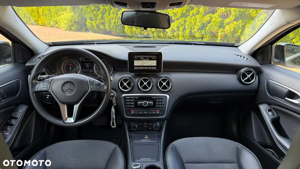 Mercedes-Benz Klasa A 180 7G-DCT - 16