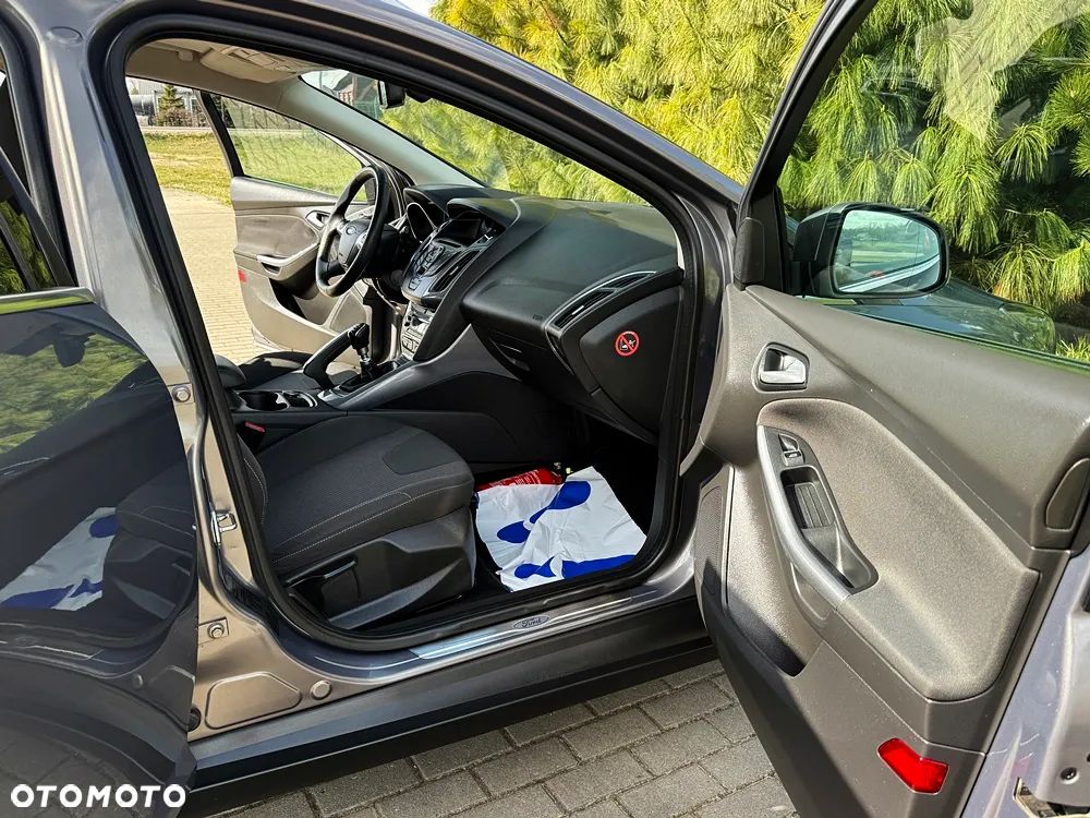 Ford Focus 1.6 TDCi DPF Titanium - 25