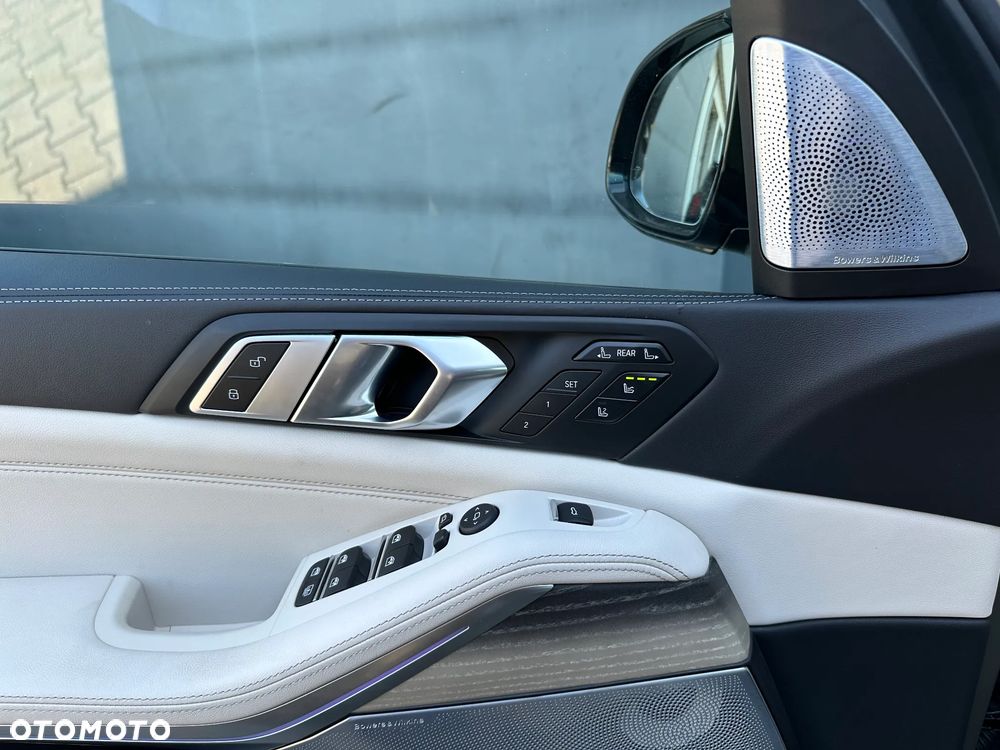 BMW X7 M60i xDrive mHEV sport - 13