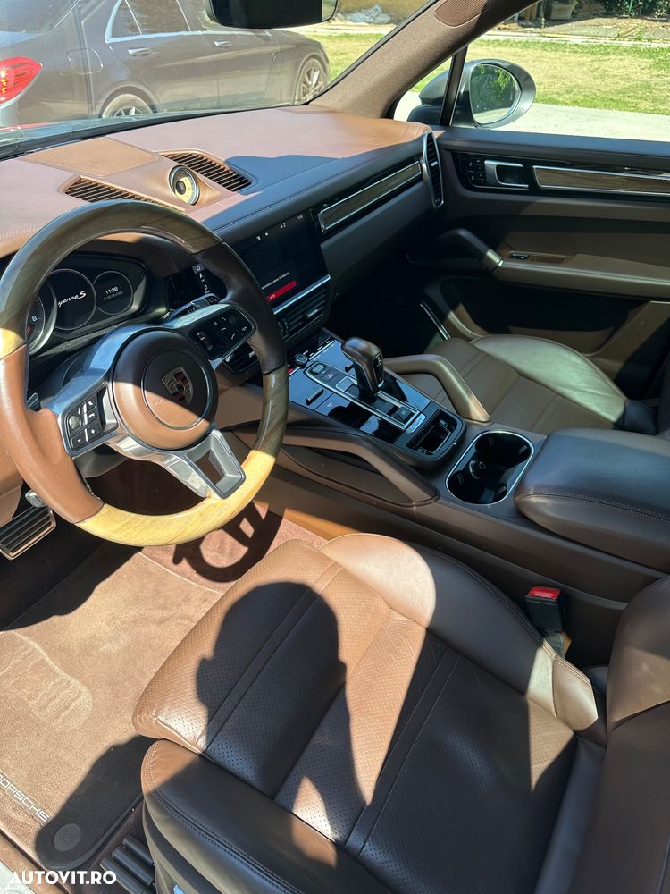 Porsche Cayenne S Tiptronic S Platinum Edition - 6