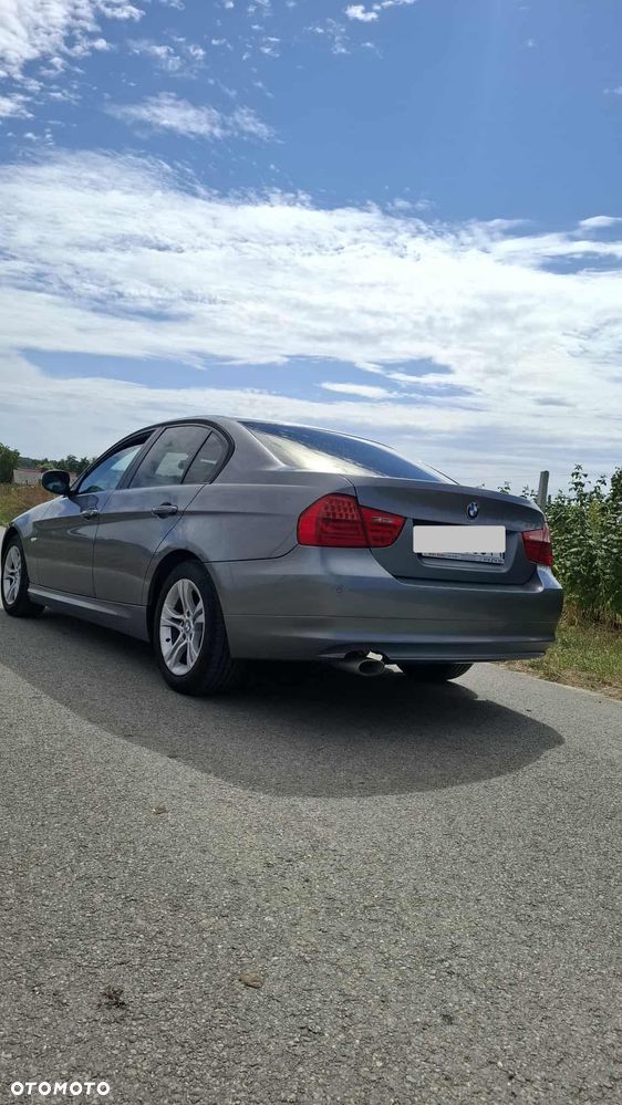 BMW Seria 3 ver-318d - 3
