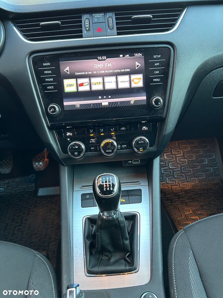 Skoda Octavia 2.0 TDI SCR Ambition - 13