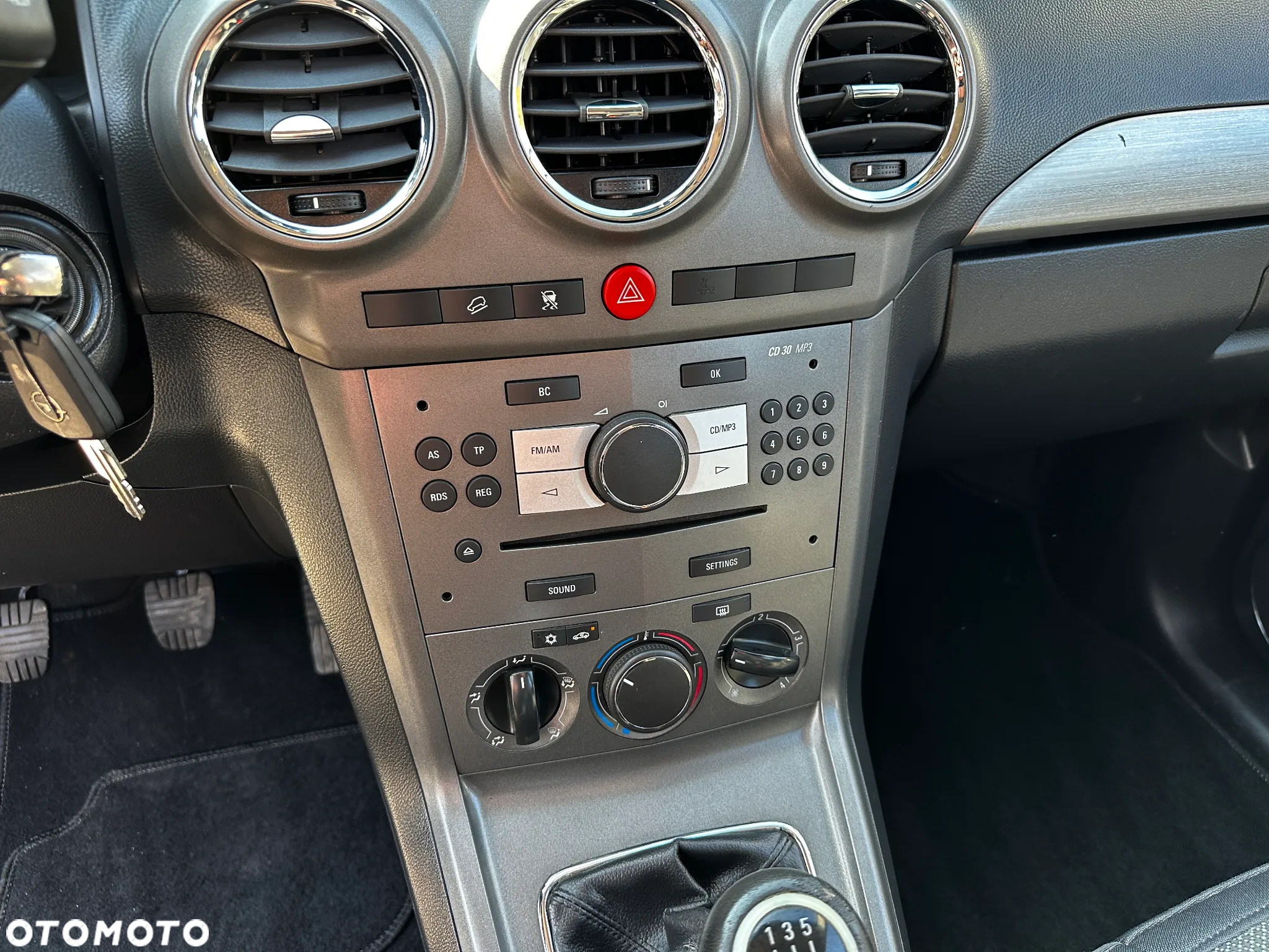 Opel Antara - 13