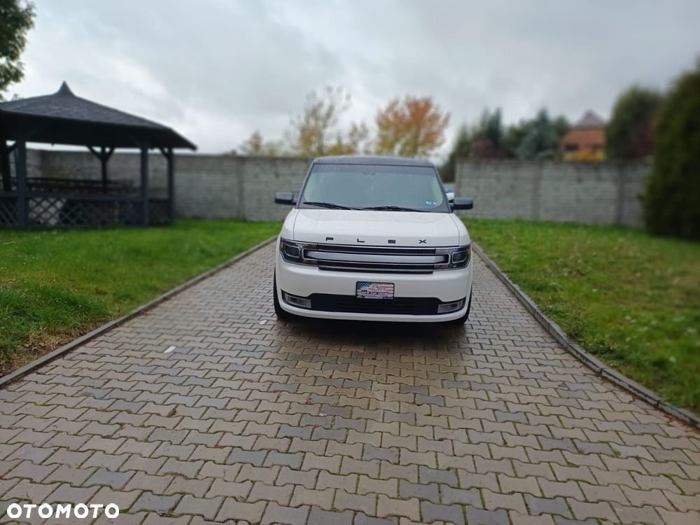 Ford Flex - 12