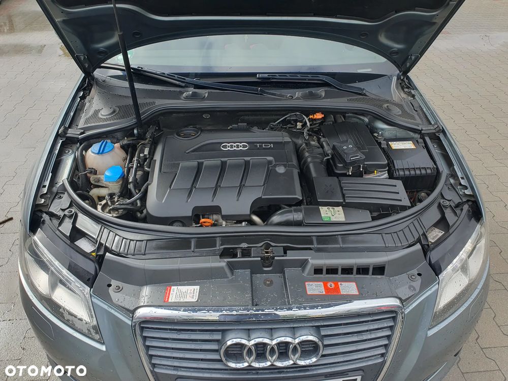Audi A3 Sportback 2.0 TDI Ambiente - 5