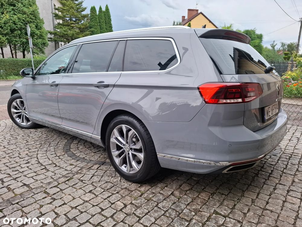Volkswagen Passat Variant 1.5 TSI EVO Elegance DSG - 5