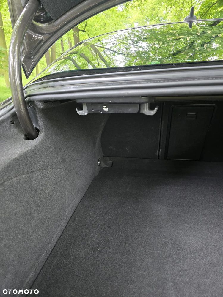 Volkswagen CC 2.0 TDI 4Motion BlueMotion Technology DSG - 23