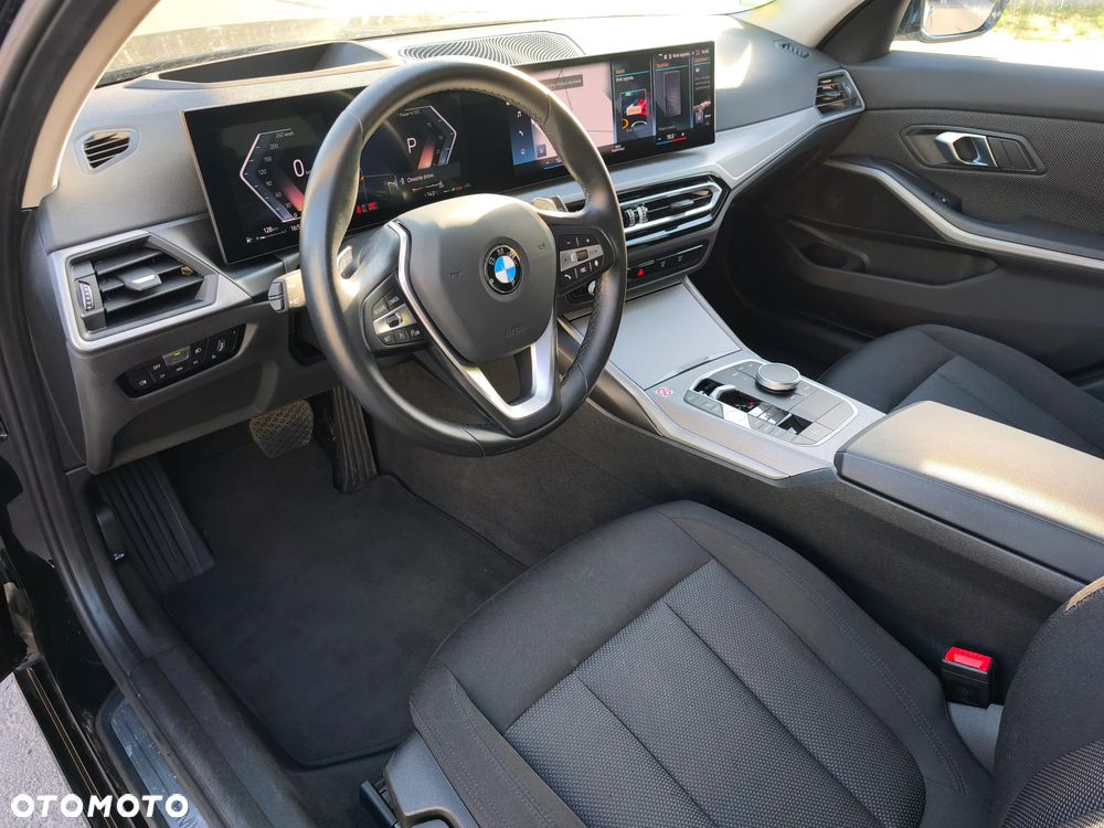 BMW Seria 3 318i Advantage - 25