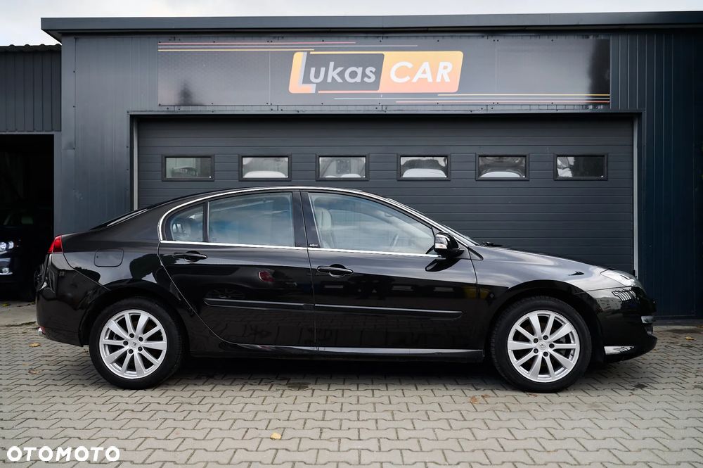 Renault Laguna 2.0 dCi Initiale - 9