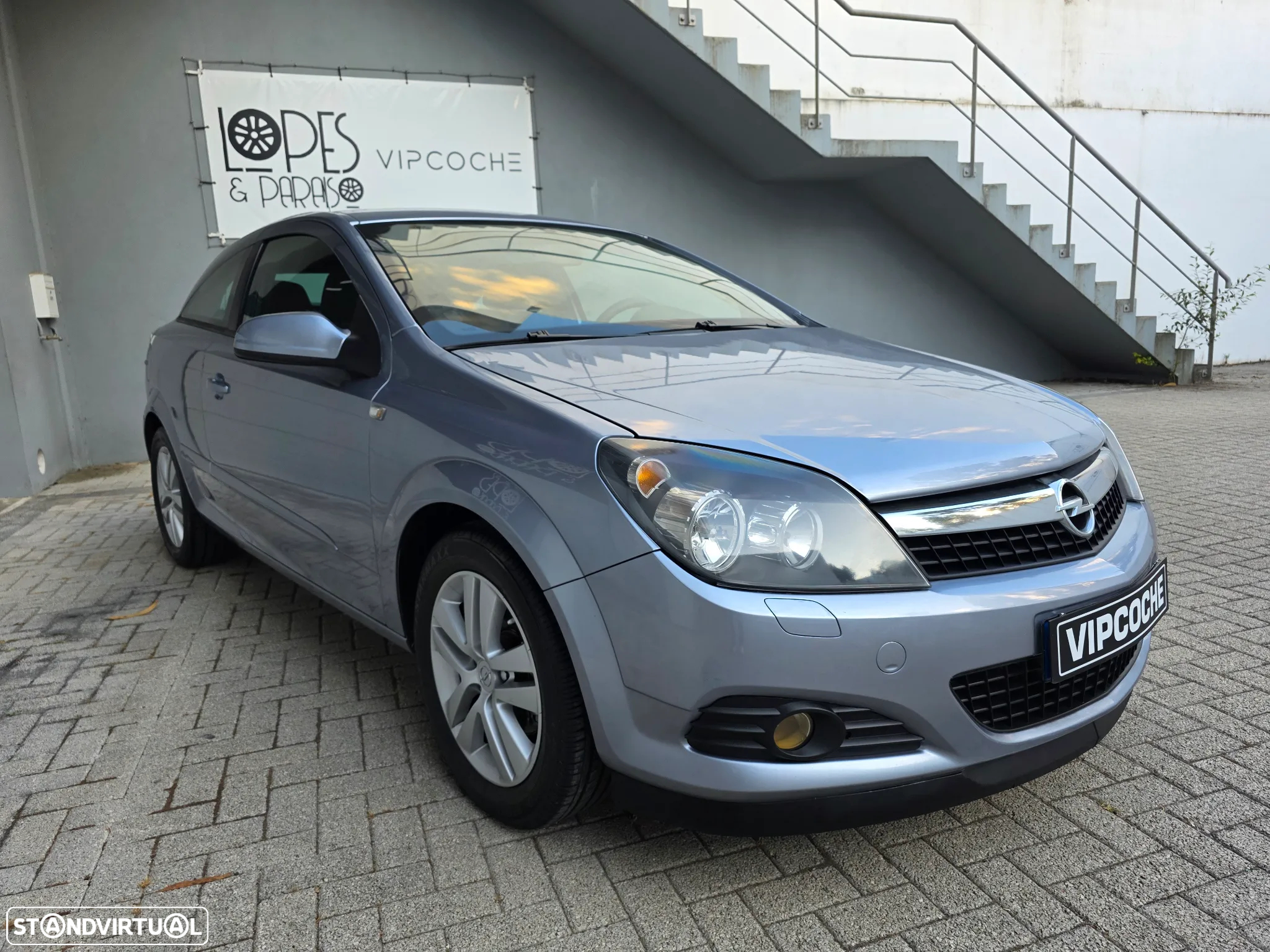 Opel Astra GTC 1.3 CDTi - 18