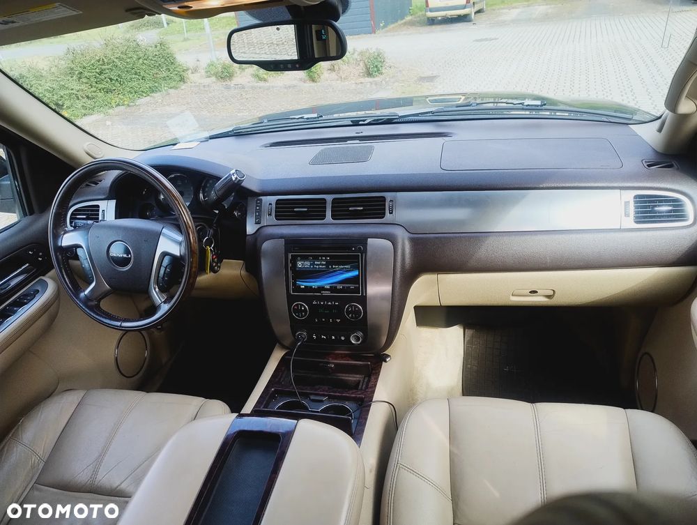 GMC Yukon Denali 6.2 - 18