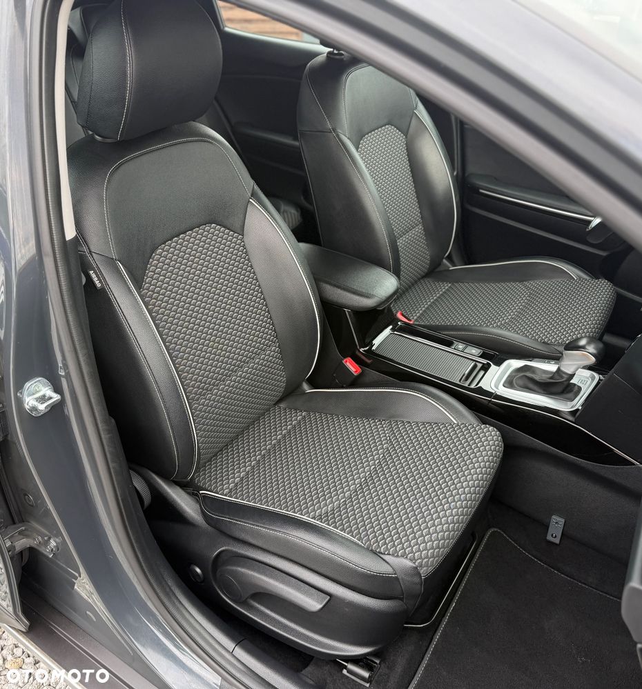 Kia XCeed 1.5 T-GDI OPF DCT7 PLATINUM EDITION - 12
