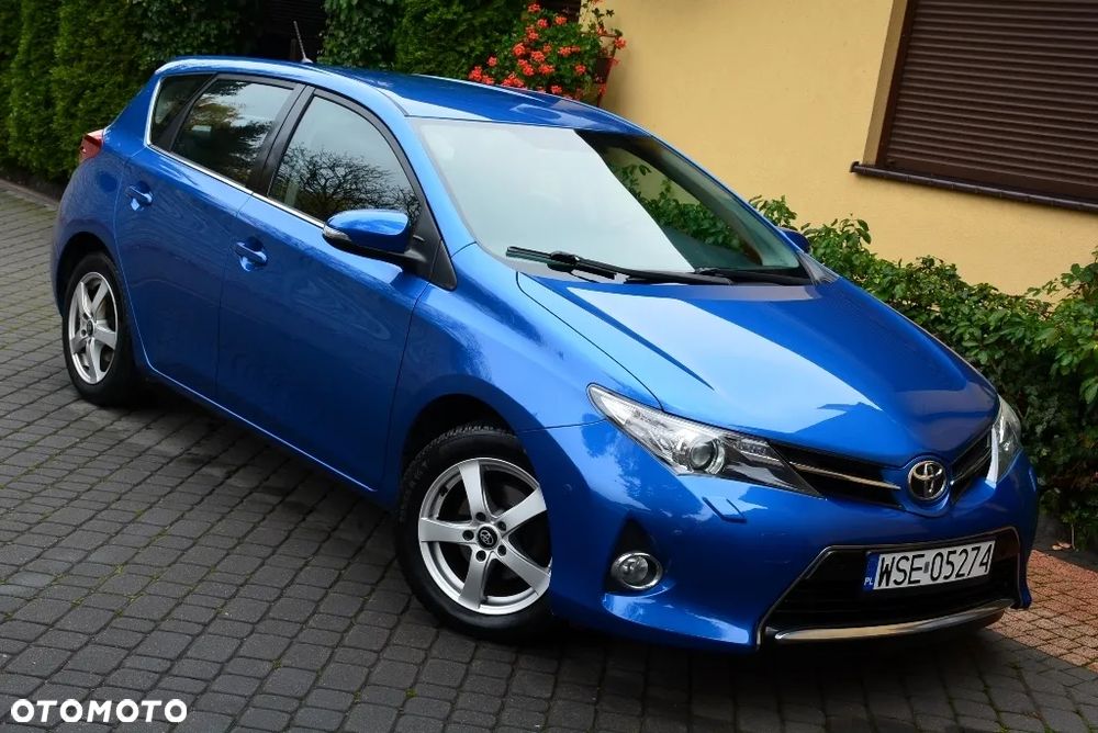 Toyota Auris 1.6 Premium Comfort - 20