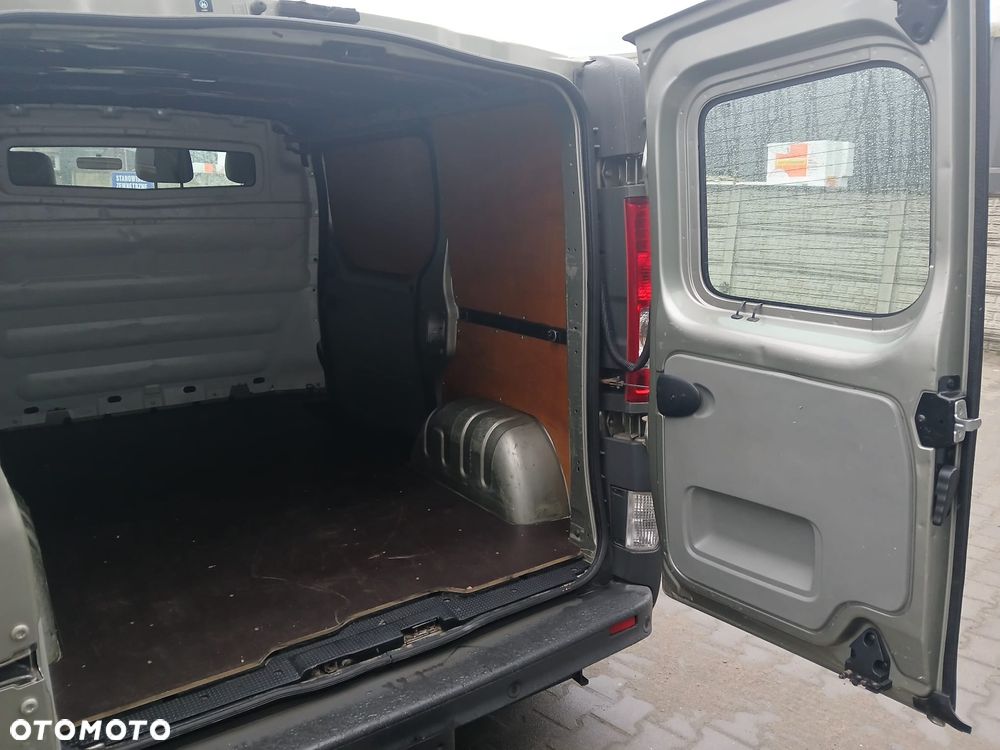 Renault TRAFIC - 22