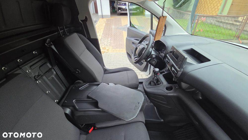 Toyota Proace City - 30