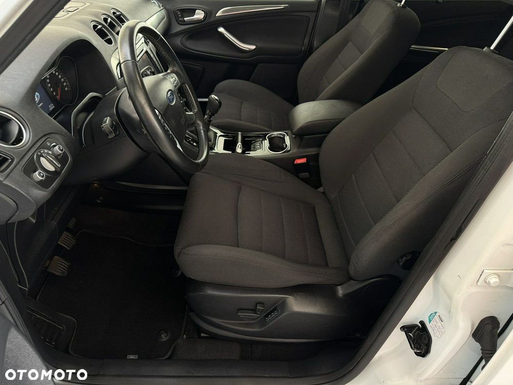 Ford S-Max 2.0 TDCi DPF Titanium - 18
