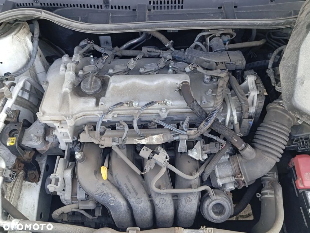 Toyota Auris 1.6 Premium - 17