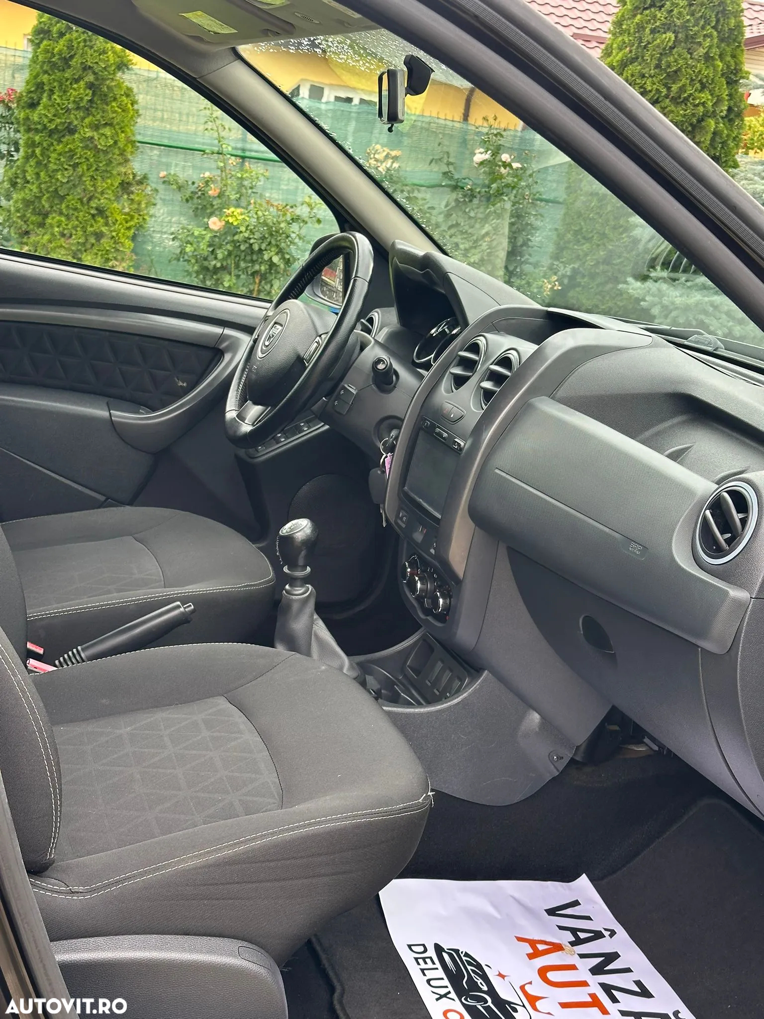 Dacia Duster 1.5 dCi 4x2 Laureate - 6