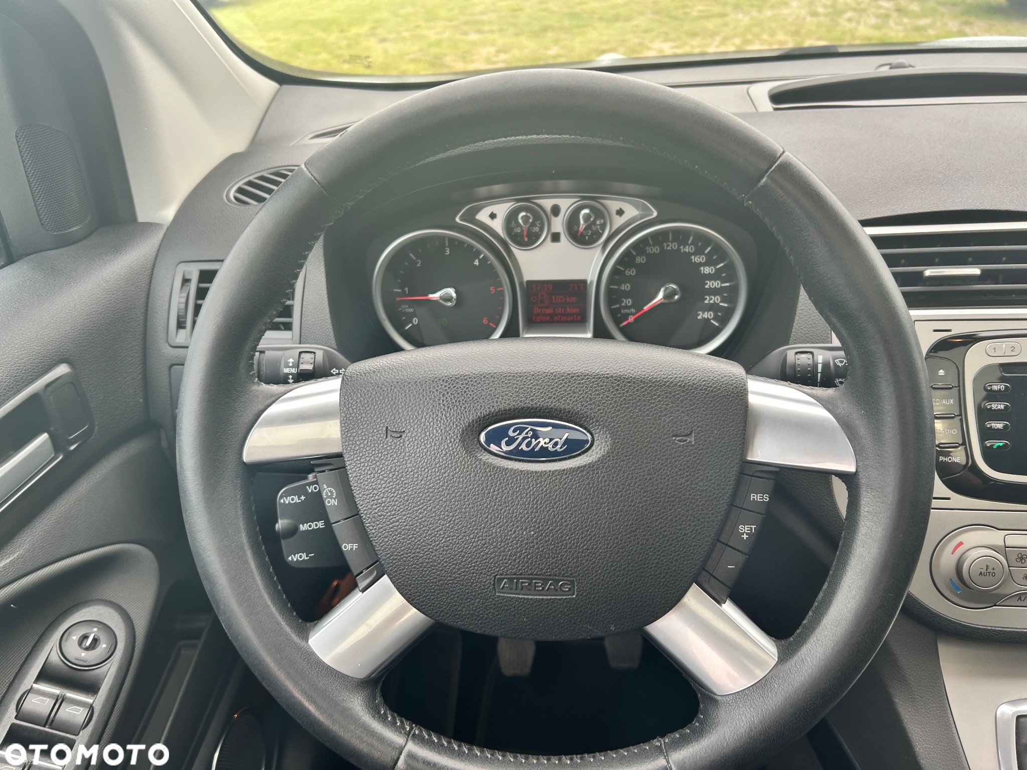 Ford Kuga 2.0 TDCi Titanium - 12