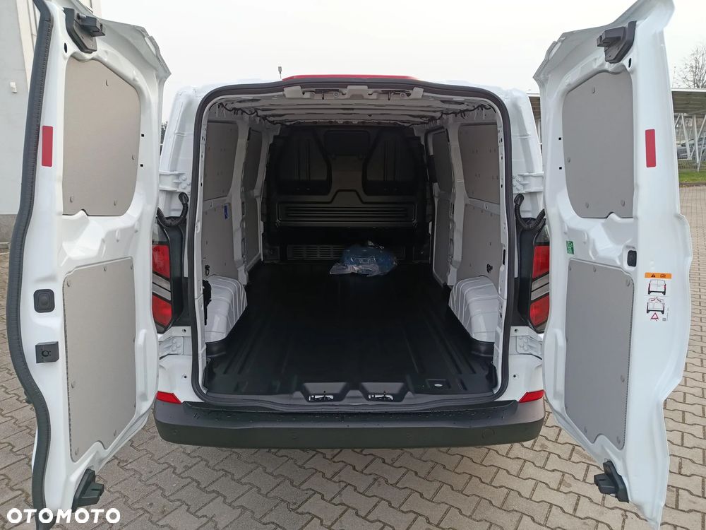 Ford Tranist Custom - 14