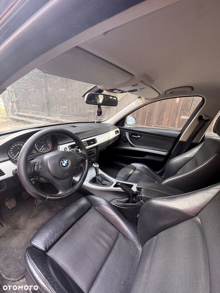 BMW Seria 3 320d - 5