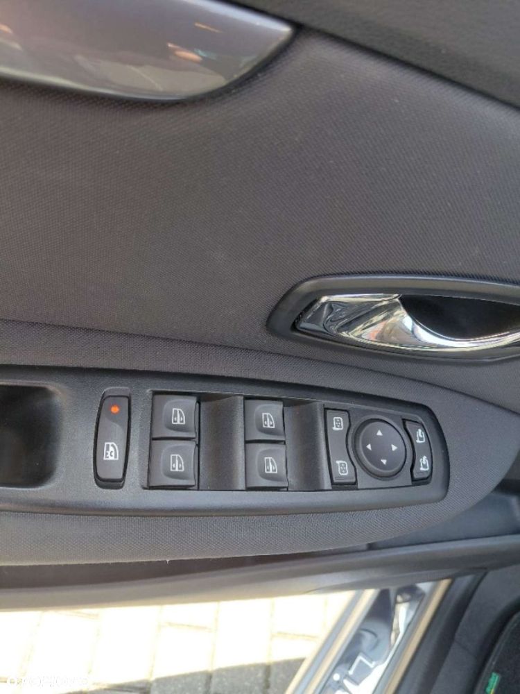 Renault Scenic - 12