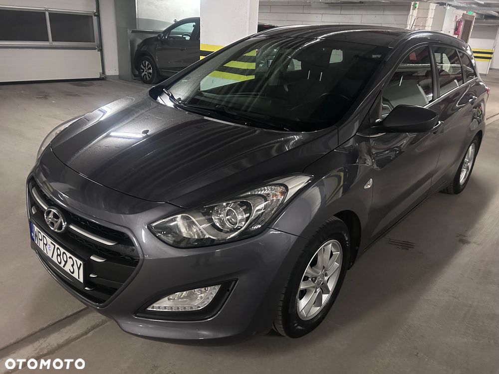 Hyundai i30 blue Kombi 1.6 CRDi Style - 1