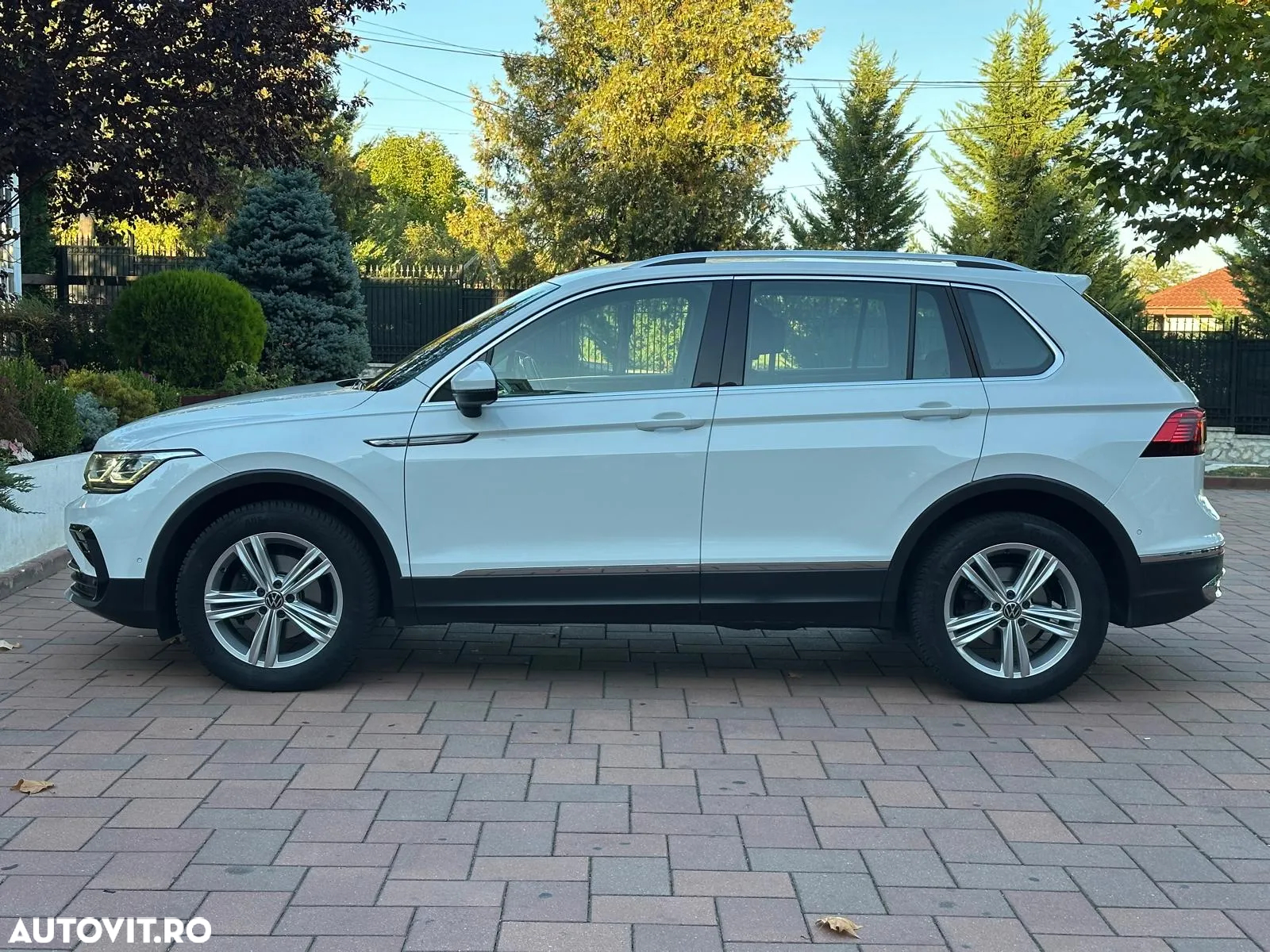 Volkswagen Tiguan 2.0 TDI DSG Elegance - 14