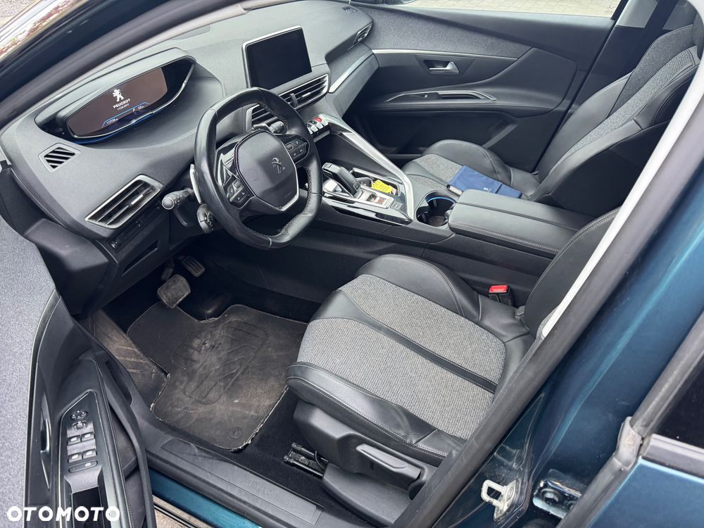 Peugeot 5008 PureTech 130 EAT8 Stop & Start Active Business-Paket - 7