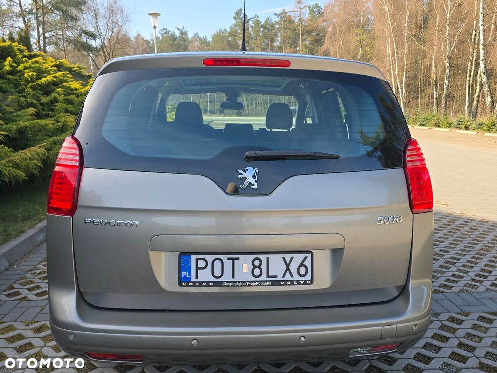 Peugeot 5008 - 13