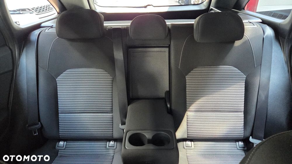 Kia Ceed 1.5 T-GDI M - 30