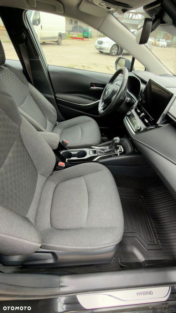 Toyota Corolla 1.8 Hybrid Comfort - 10