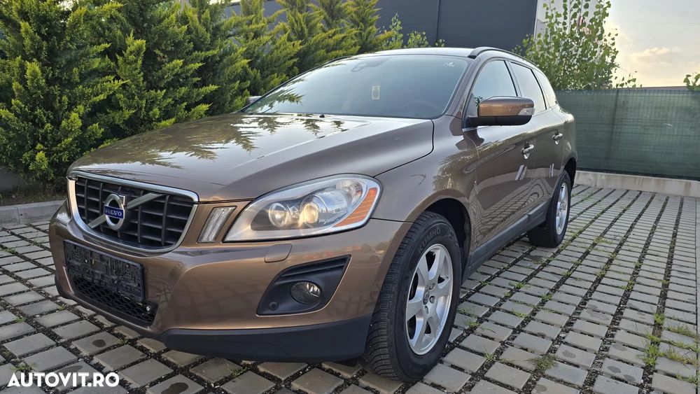 Volvo V60 D5 AWD Summum - 1