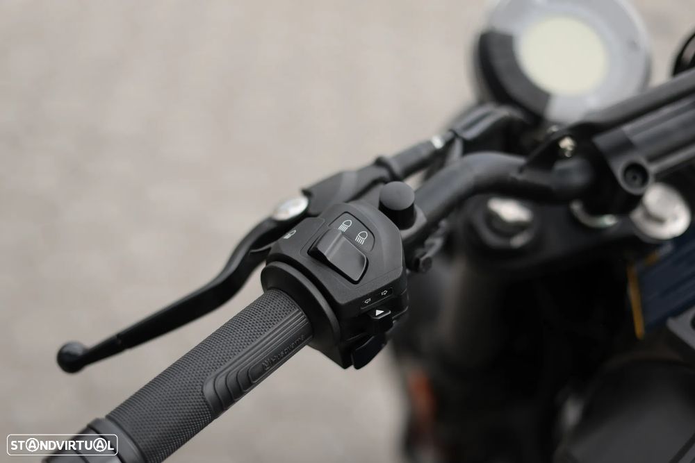 Husqvarna Svartpilen 401 <35kw - 3