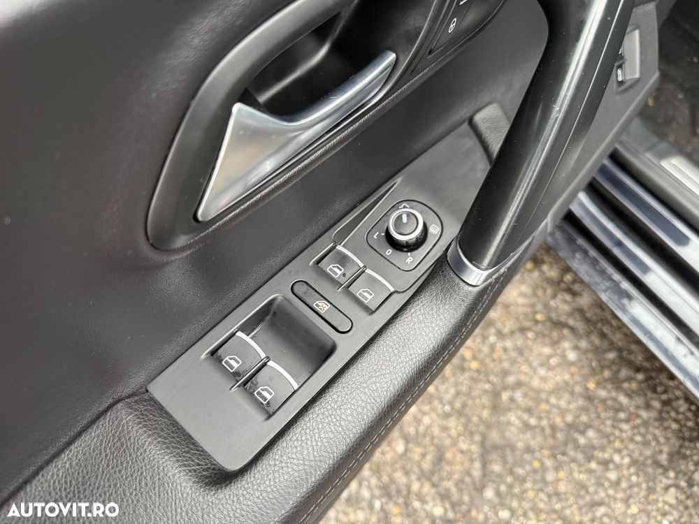 Volkswagen Passat CC 2.0 TDI BlueMotion Technology DSG - 16