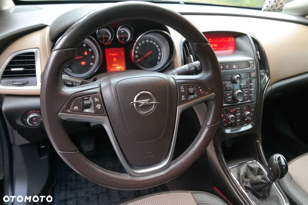 Opel Astra 1.6 Enjoy - 22