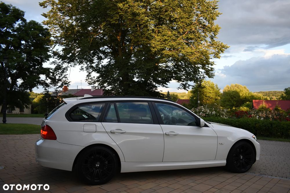 BMW Seria 3 318d - 17