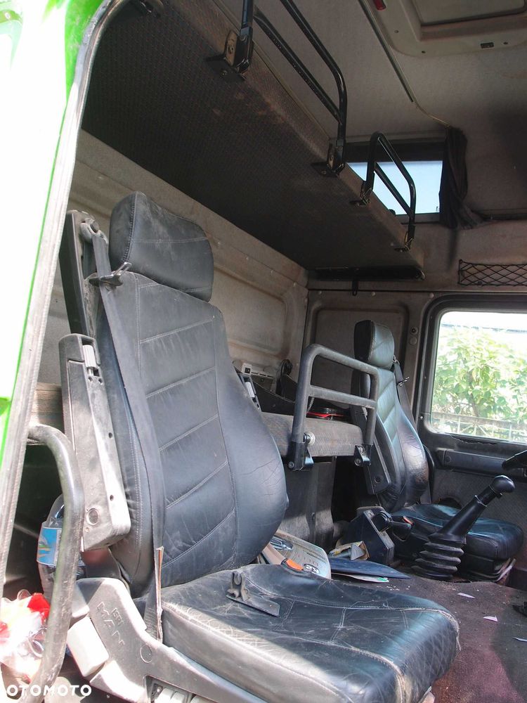 Man 26.403 / 12 d / 1997r. na części - 6