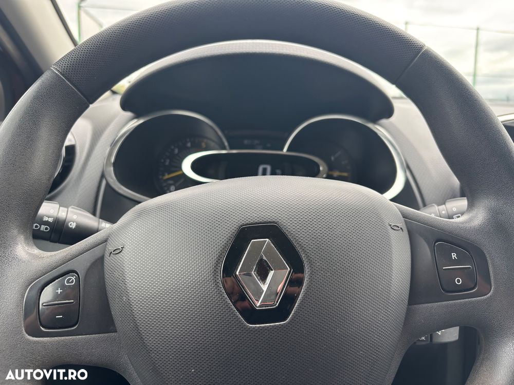 Renault Clio - 14