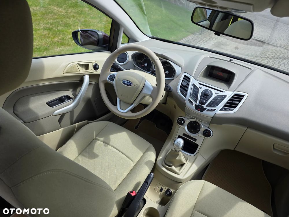 Ford Fiesta 1.4 Ghia - 18