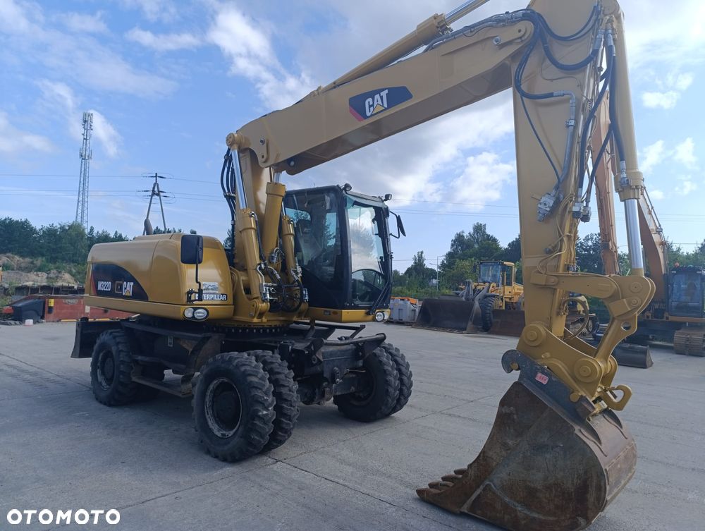 Caterpillar M322D - 4