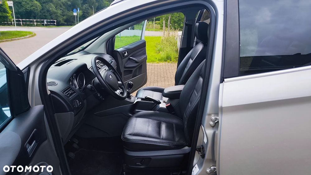 Ford Kuga 2.0 TDCi 4x4 Titanium - 5