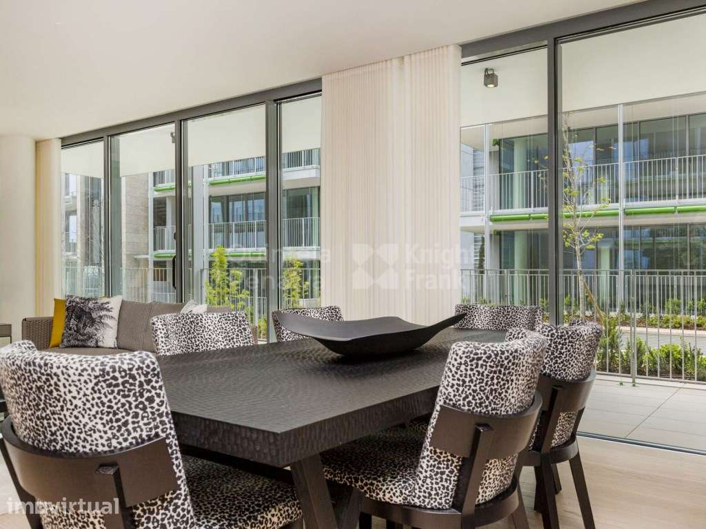 Apartamento T2 com varanda e estacionamento, Braço de Prata - Grande imagem: 3/23