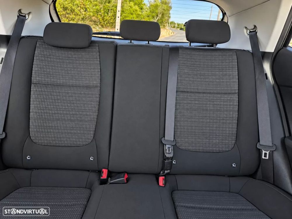 Kia Stonic - 24